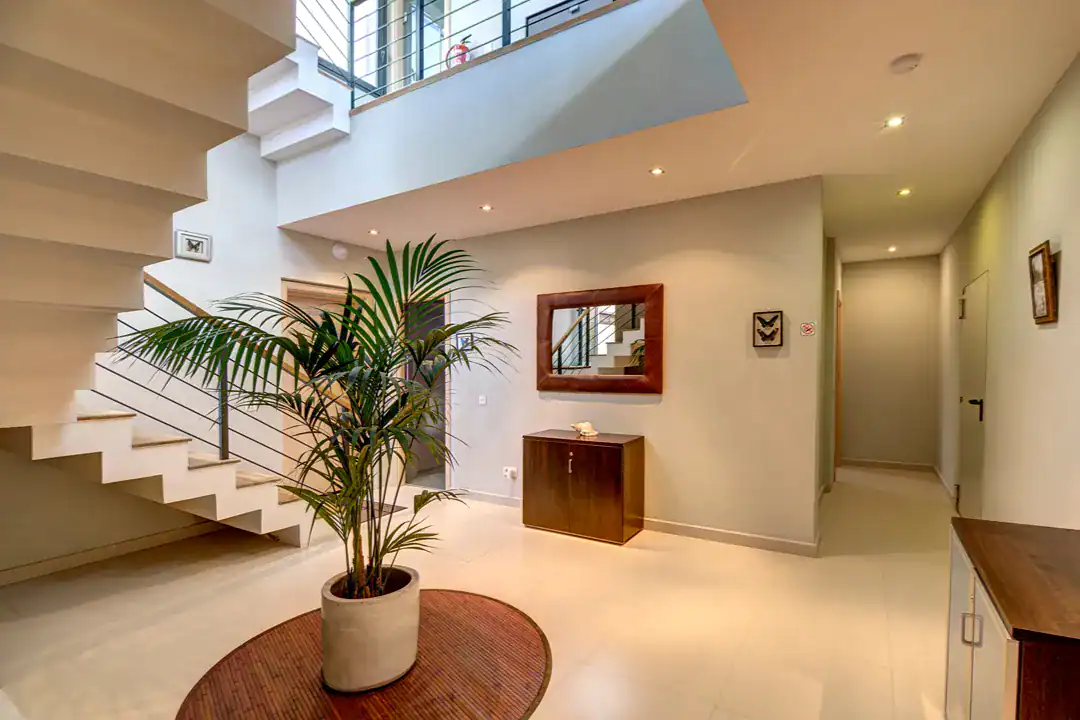 Painter West Lakes